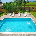 Villa Lanima *