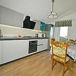 Lanima Villa *