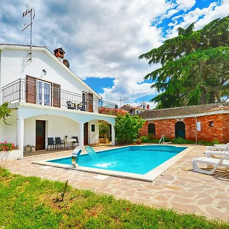 Lanima Villa *